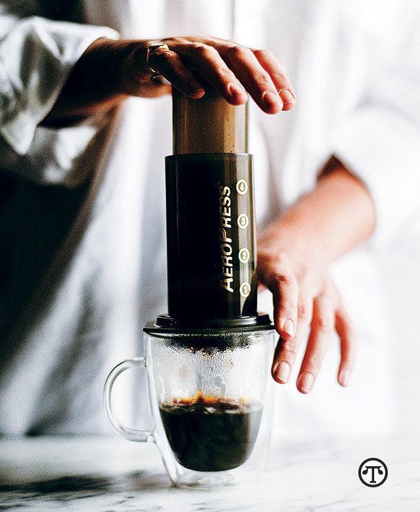 It&#8217;s possible to brew caf&eacute;-quality    coffee at home without spending hundreds of dollars on a machine or wasting    half the coffee you brewed.